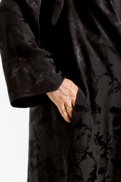 Noir Essence Abaya mit Jacquard Muster
